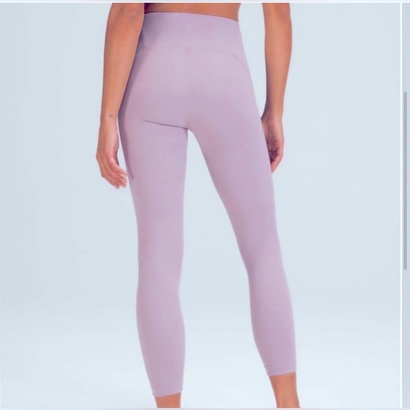 Lululemon Instill High-Rise Tight 25" in Light Purple Size 4 - Picture 2 of 5